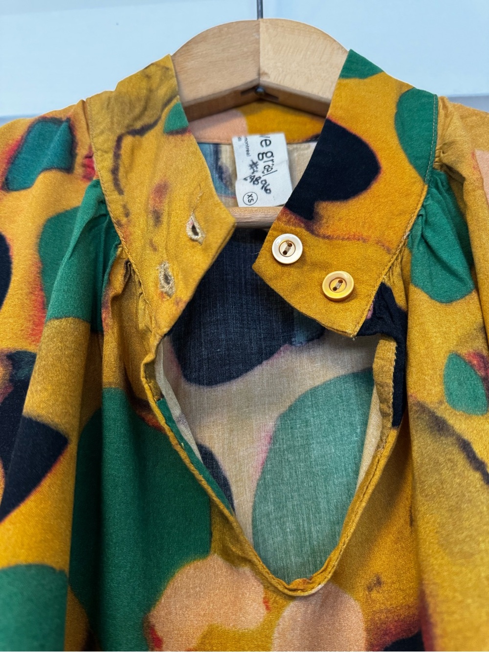 Eve Gravel Montreal Abstract Print Mock Neck Sleeveless Blouse Top Yellow XS - Picture 4 of 8